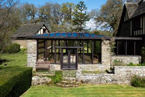 Photo 16- click for photo gallery